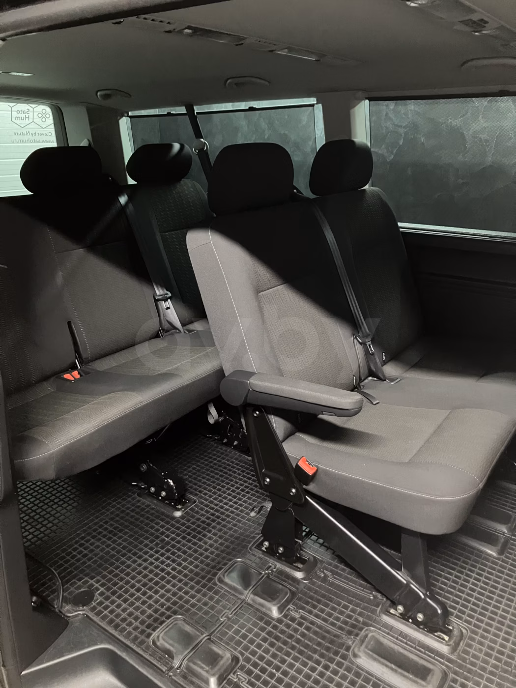 Volkswagen Caravelle фото 9