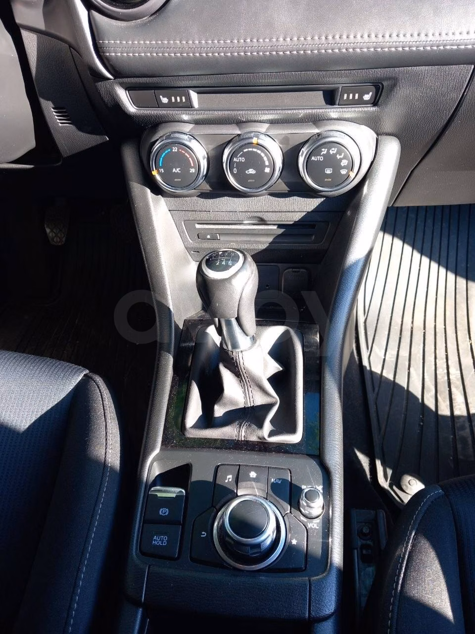 Mazda CX-3 фото 12