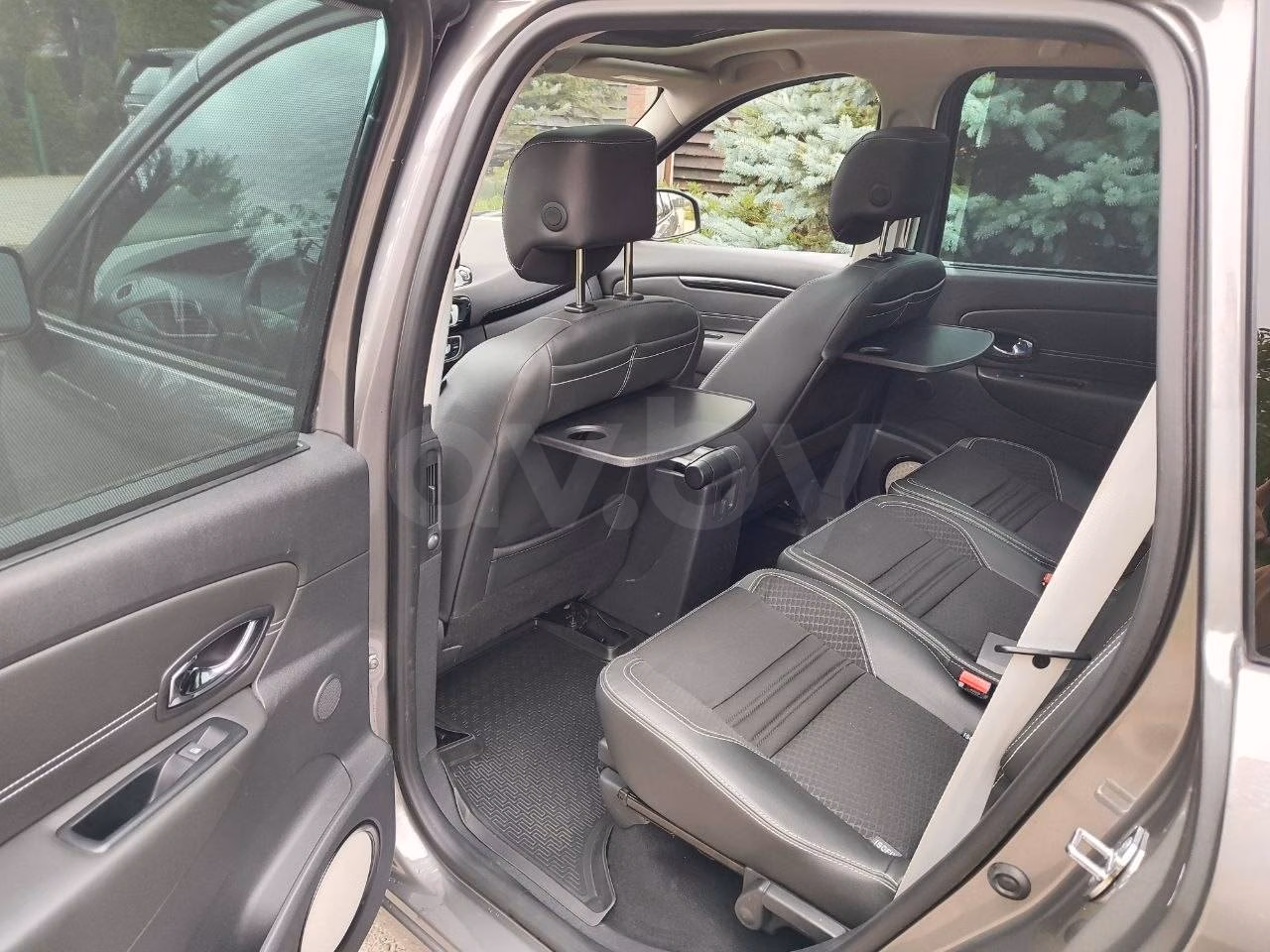 Renault Grand Scenic фото 10