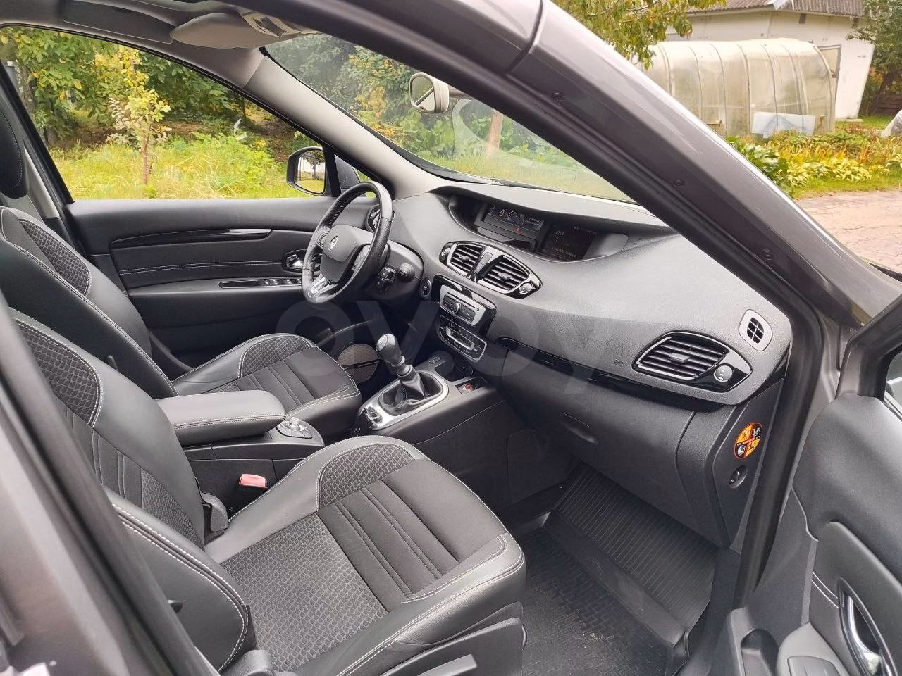 Renault Grand Scenic фото 12