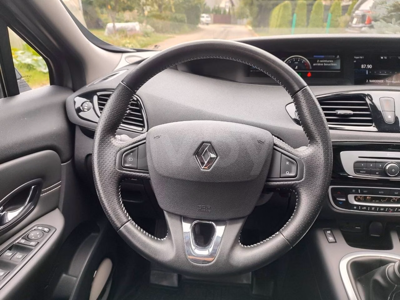 Renault Grand Scenic фото 15