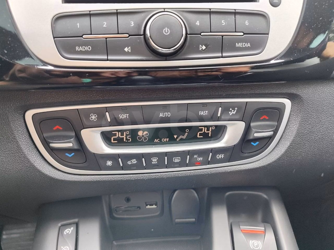 Renault Grand Scenic фото 17