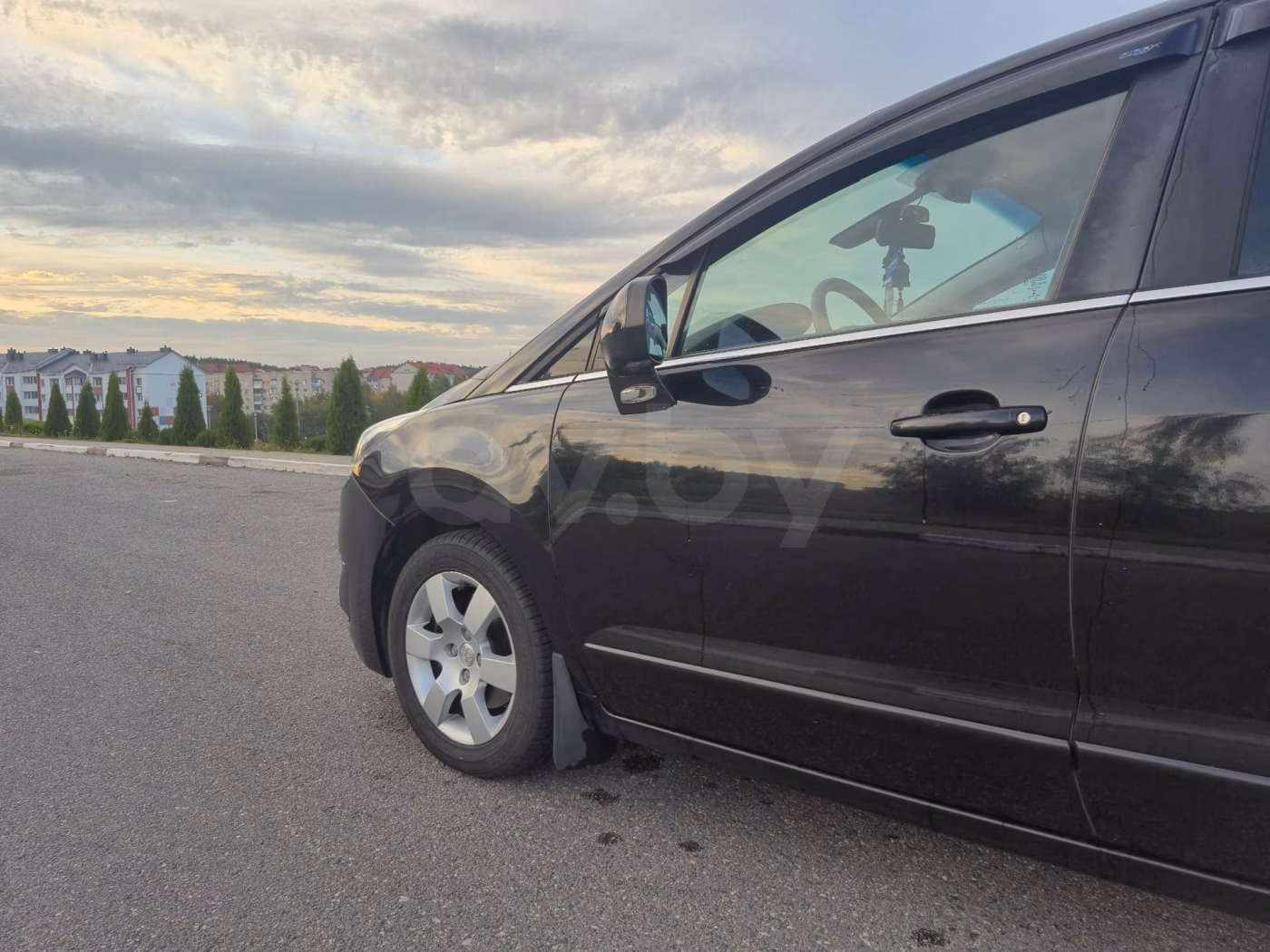 Peugeot 5008 фото 2