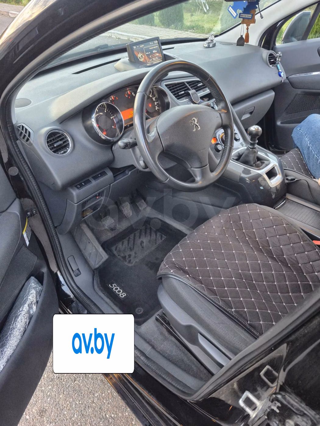 Peugeot 5008 фото 14