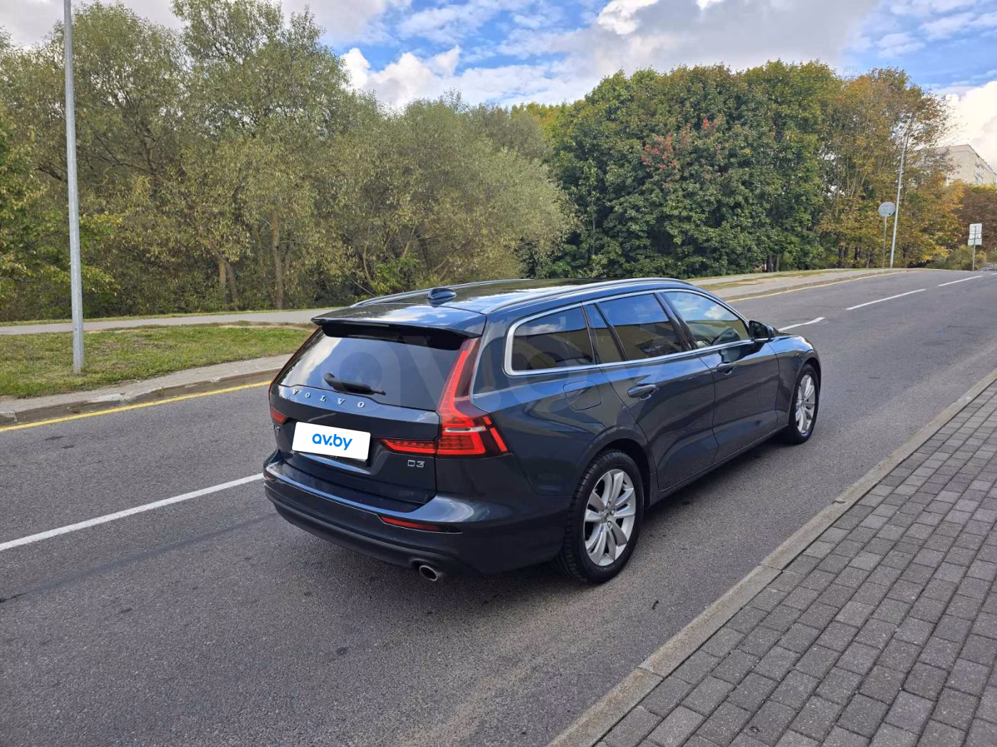 Volvo V60 фото 5