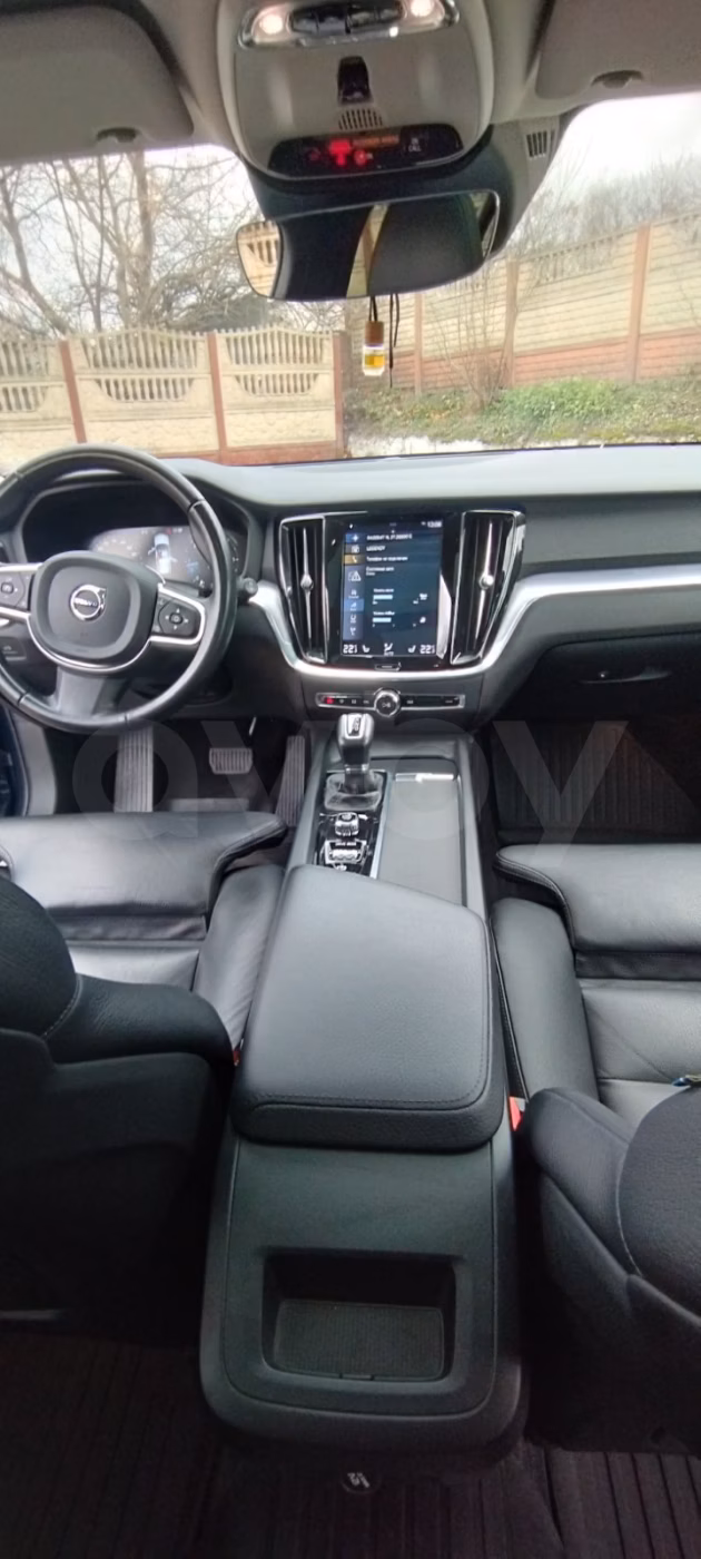 Volvo V60 фото 13