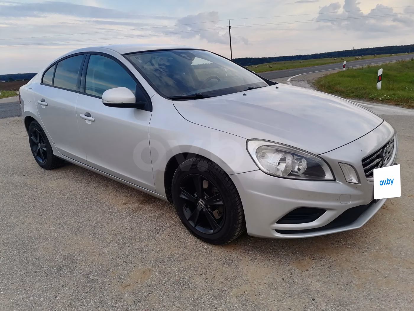 Volvo S60 фото 8