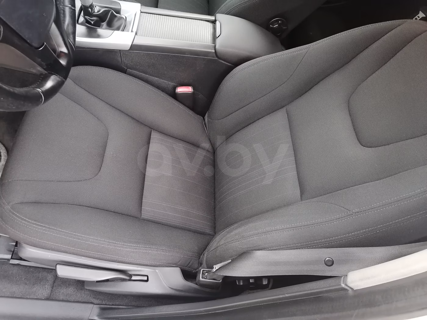 Volvo S60 фото 12