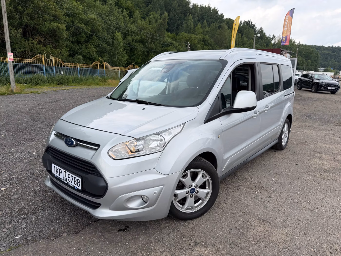 Ford Tourneo Connect фото 2