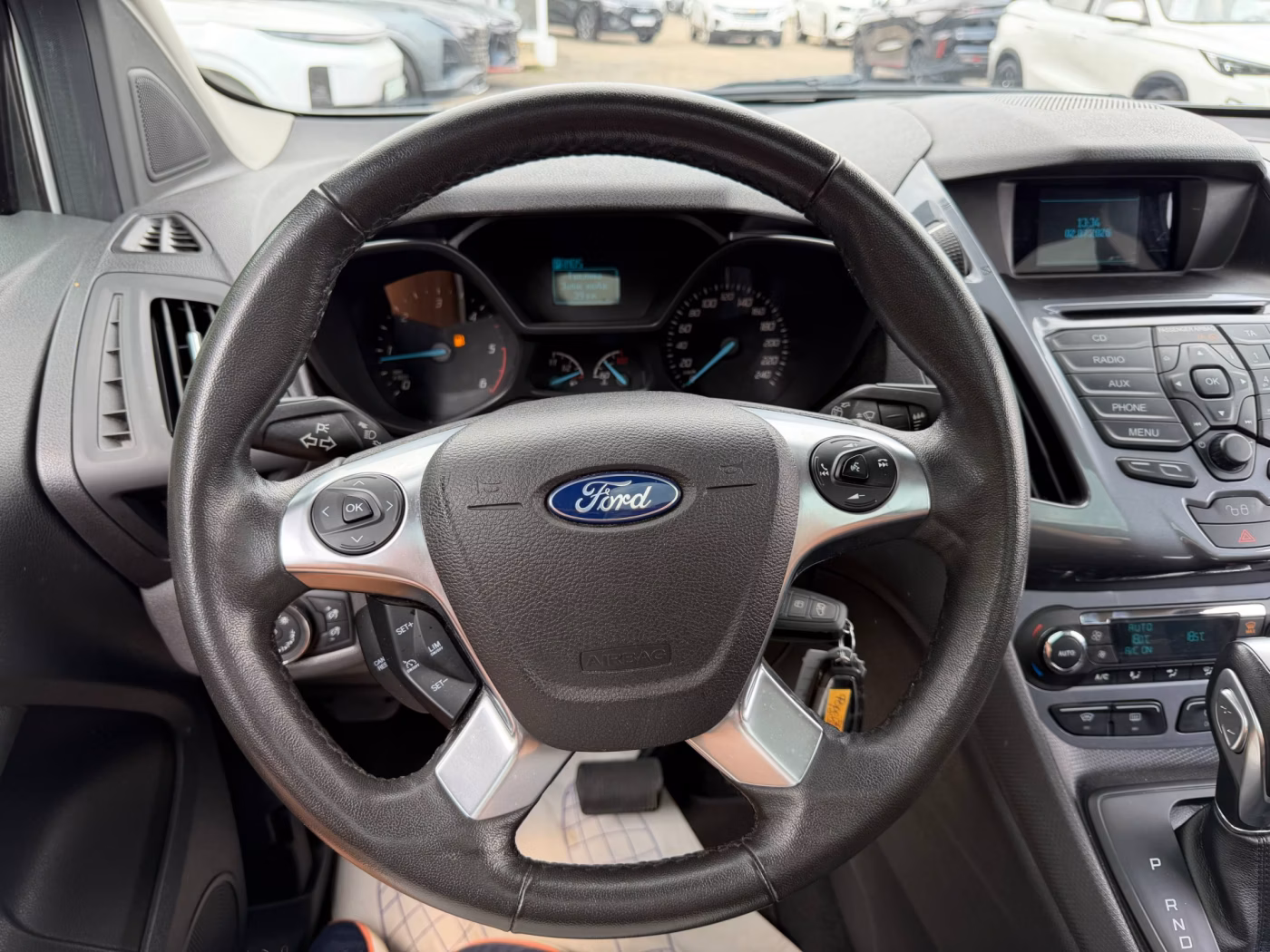 Ford Tourneo Connect фото 15