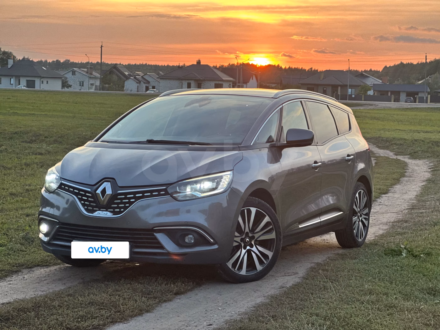 Renault Grand Scenic фото 7