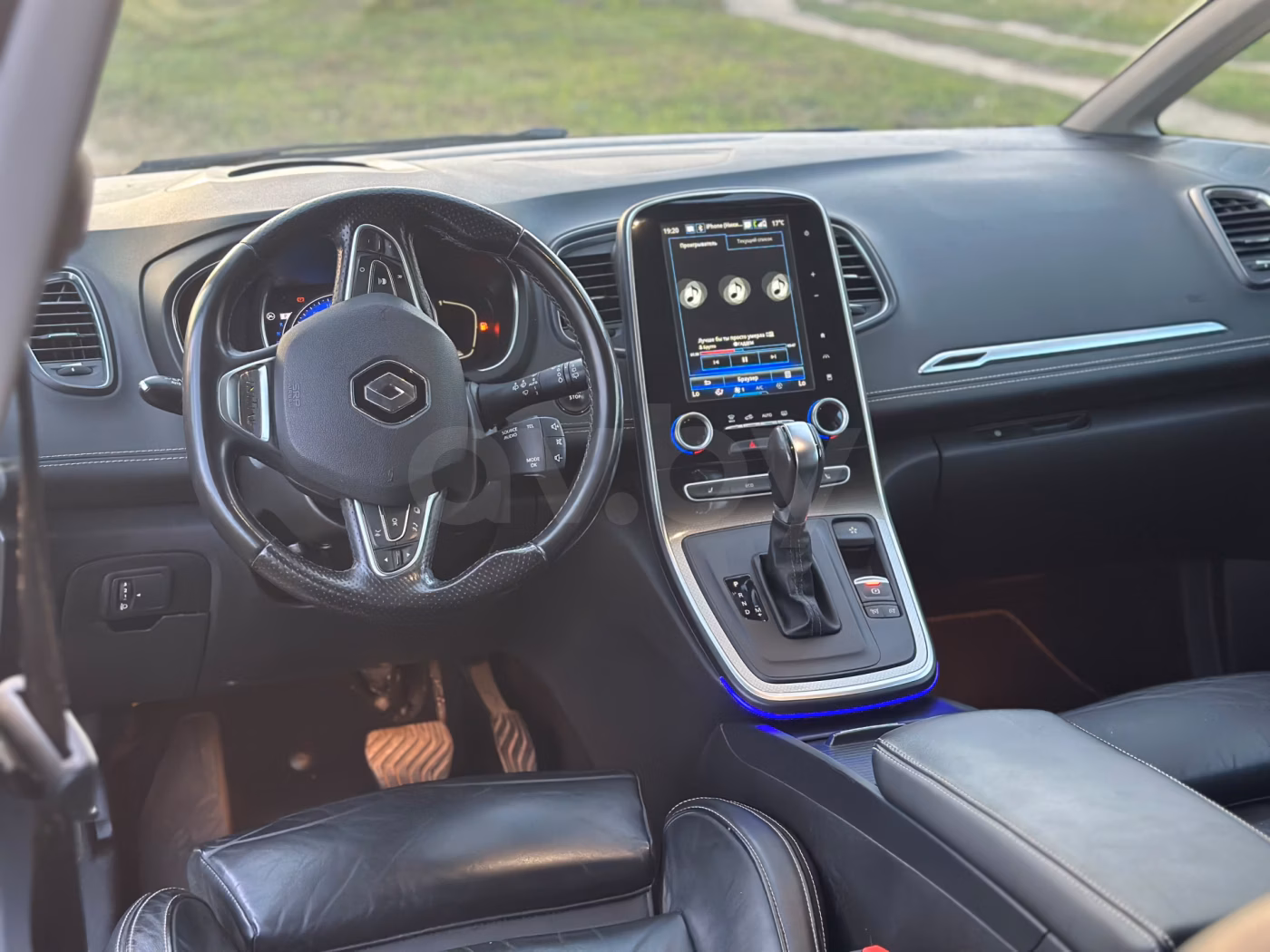 Renault Grand Scenic фото 15