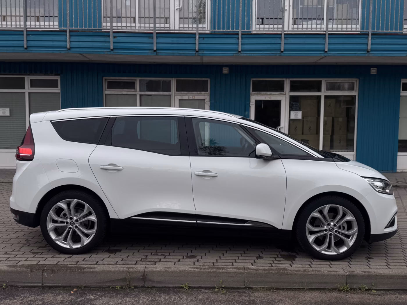 Renault Grand Scenic фото 7
