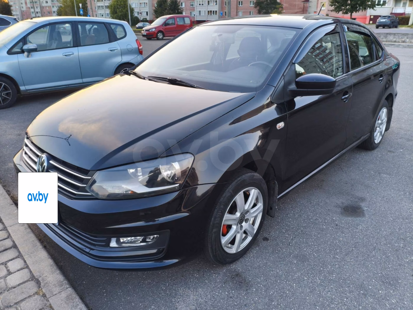 Volkswagen Polo Sedan фото 7