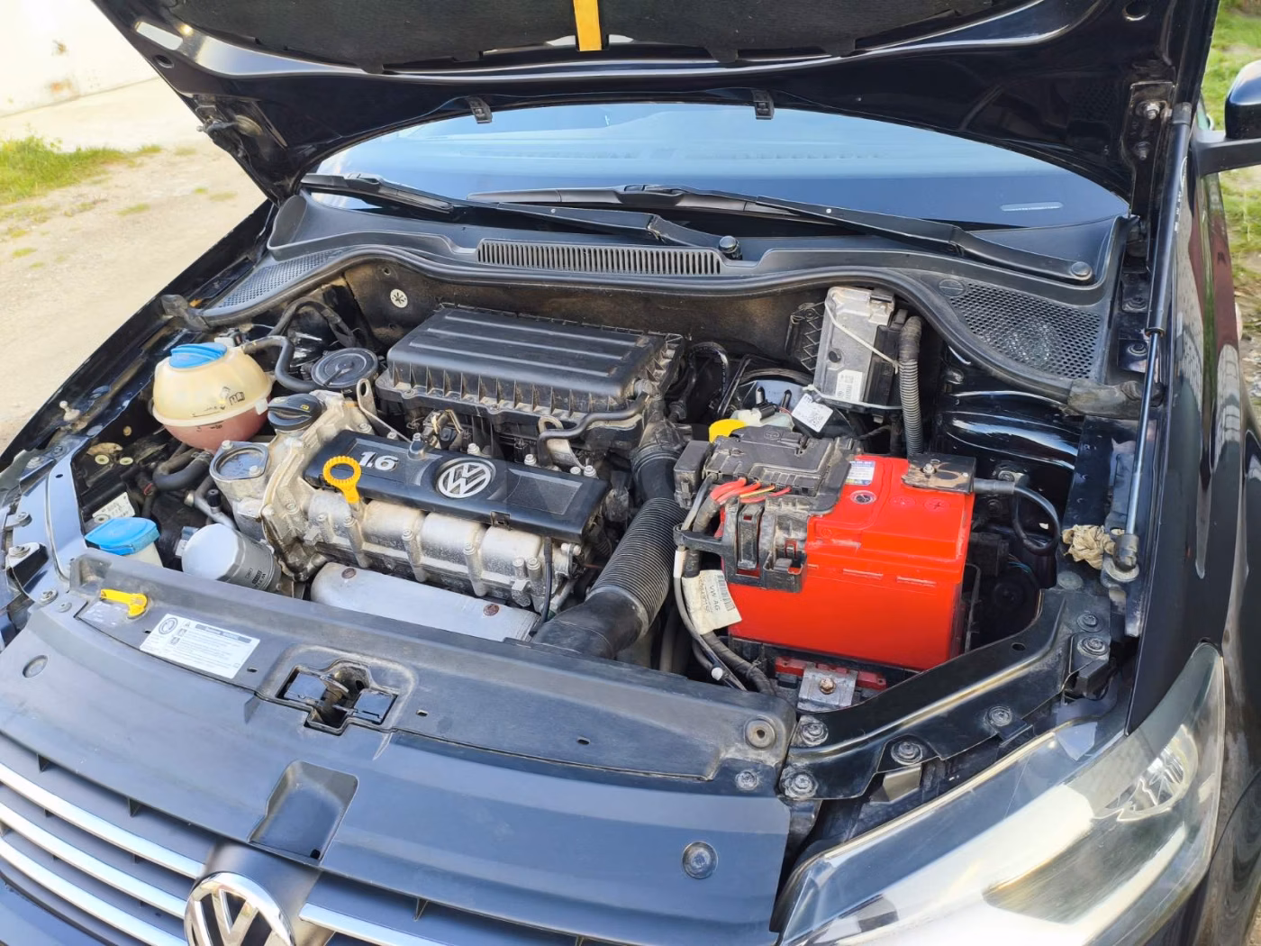 Volkswagen Polo Sedan фото 13