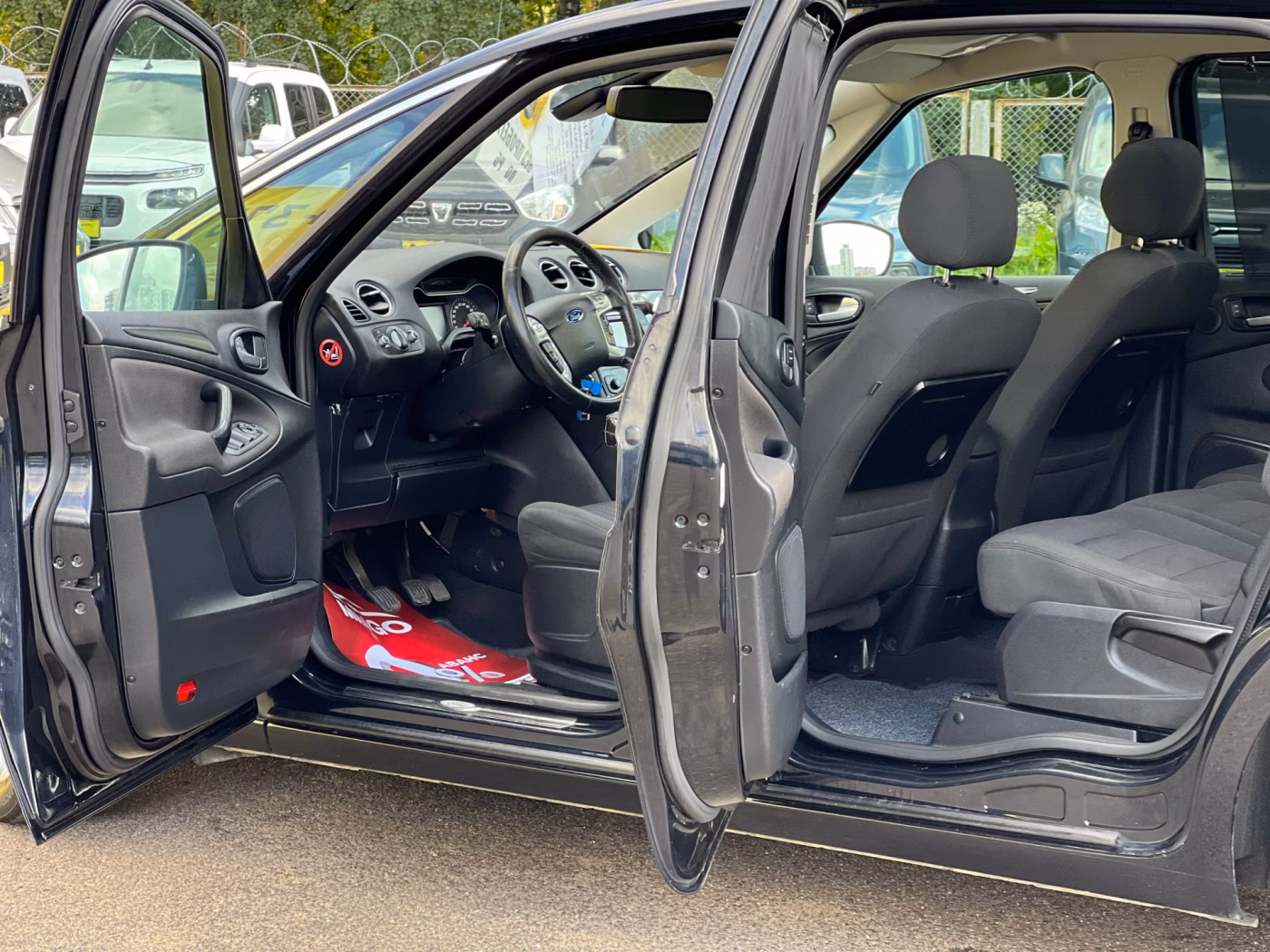 Ford S-MAX фото 15