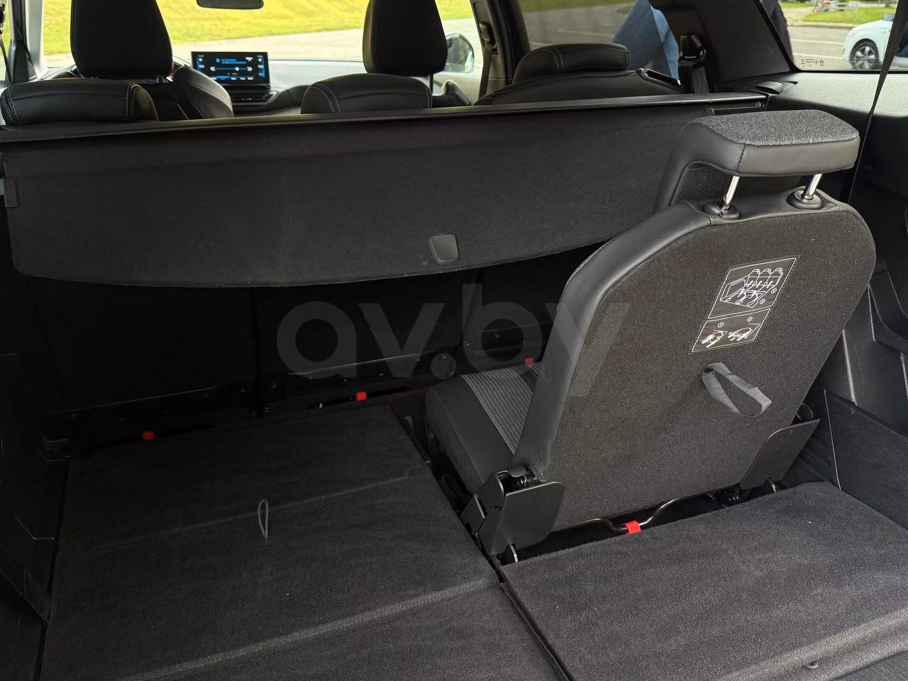 Peugeot 5008 фото 13