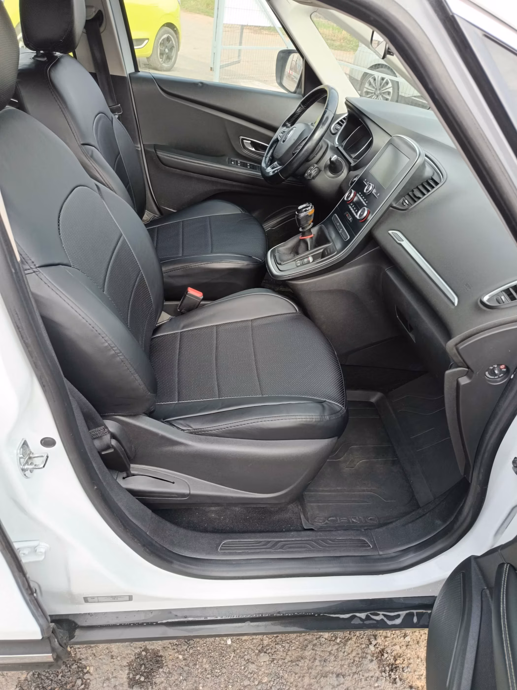Renault Grand Scenic фото 6