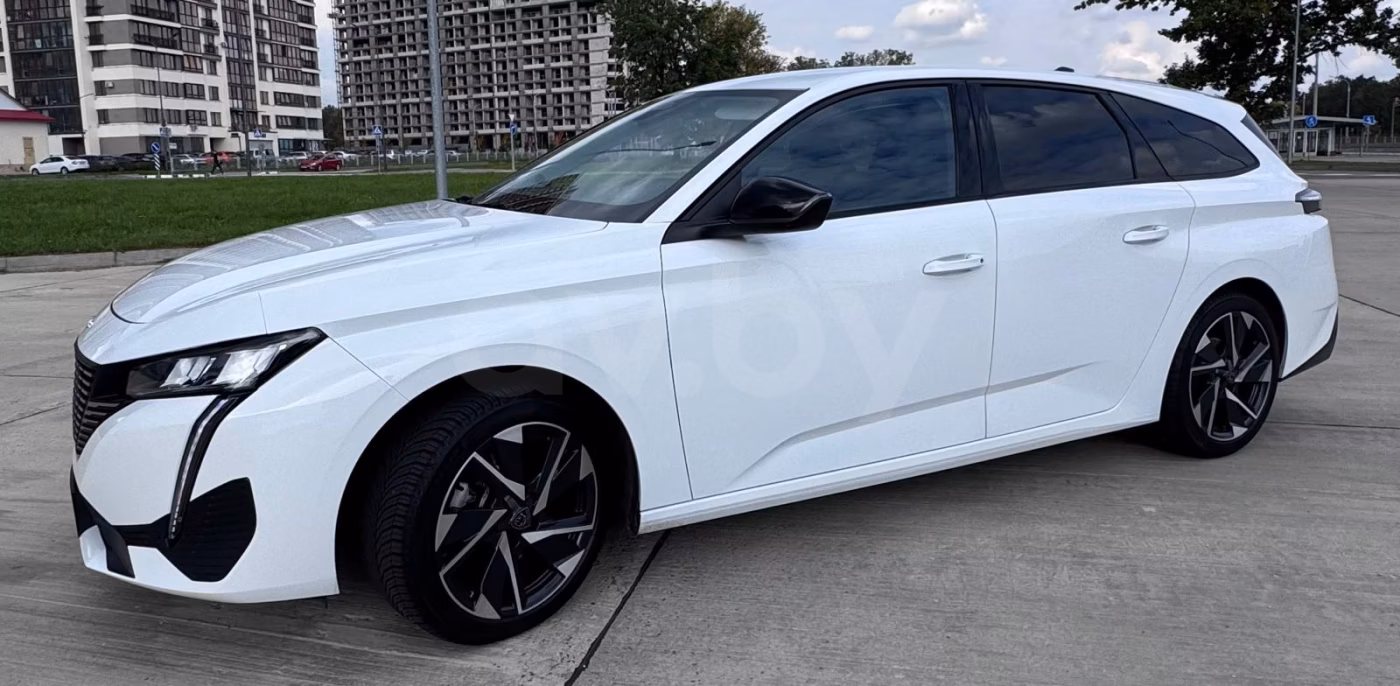 Peugeot 308 фото 2