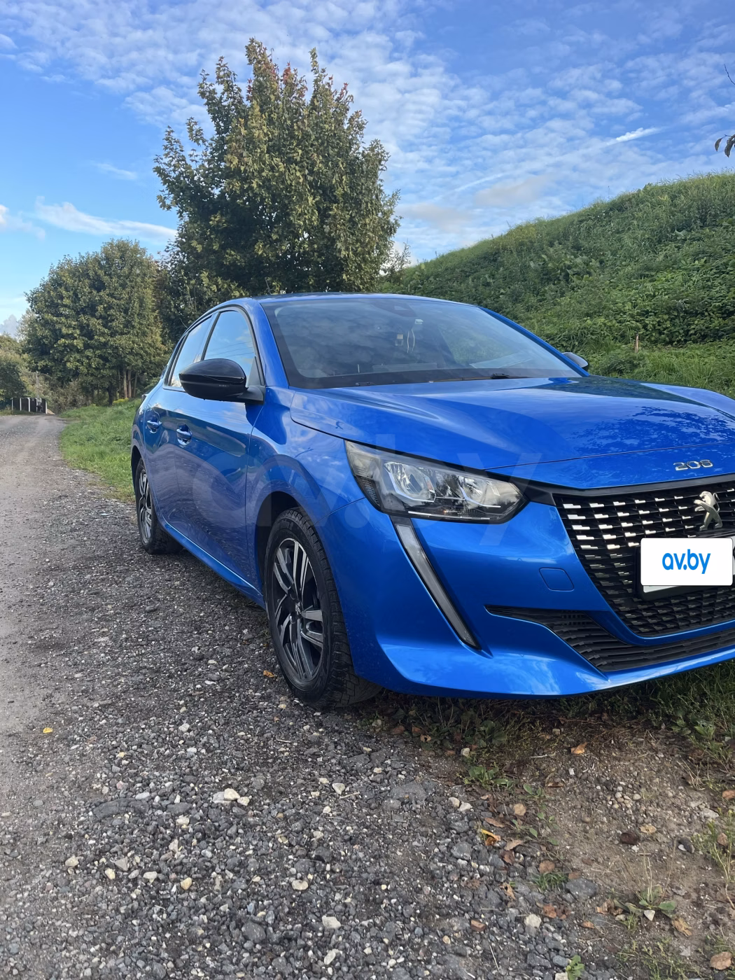 Peugeot 208 фото 5