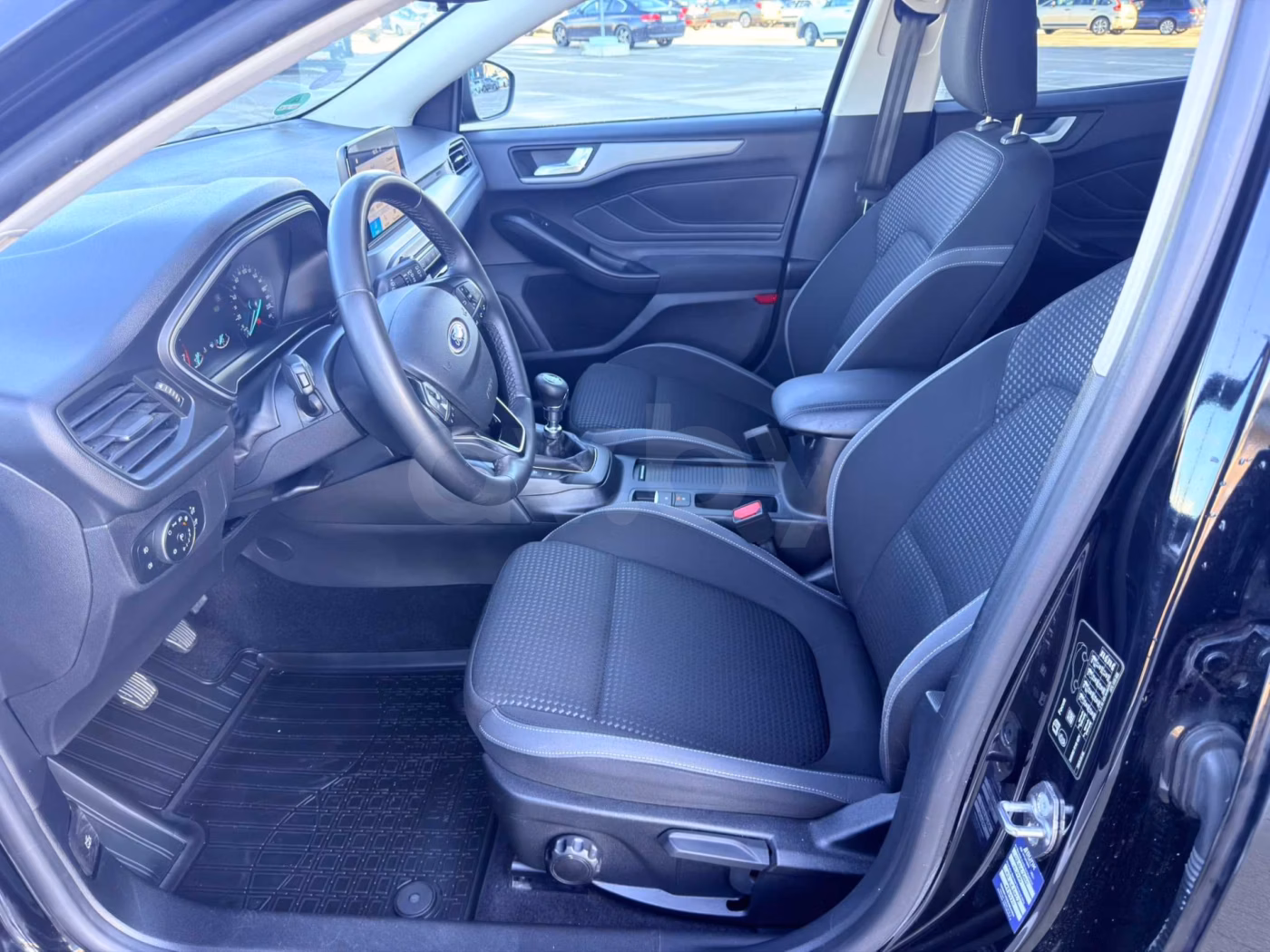Ford Focus фото 8