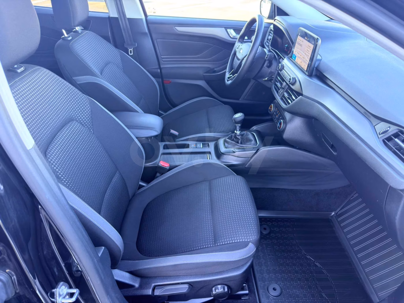 Ford Focus фото 9