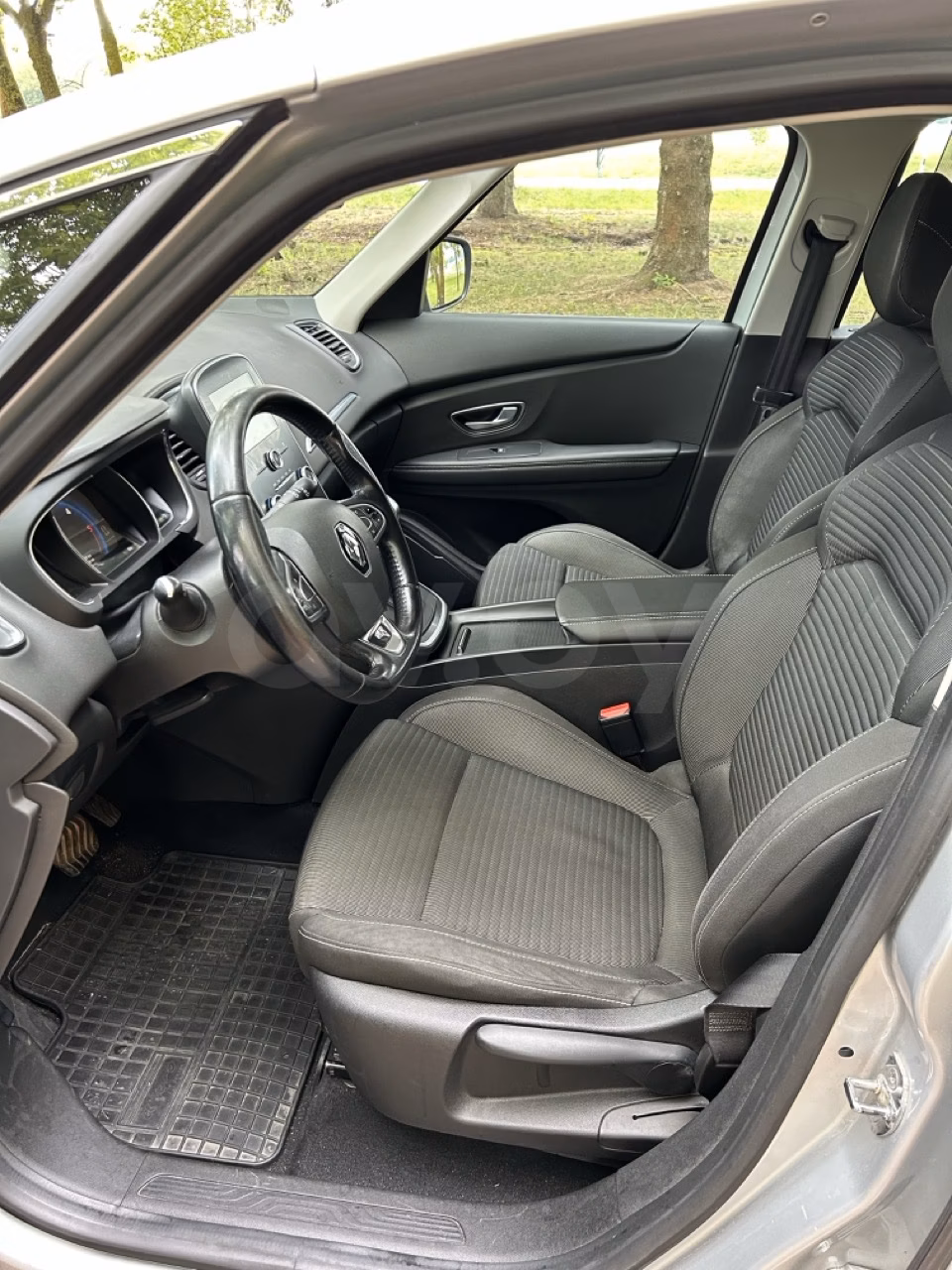Renault Grand Scenic фото 5