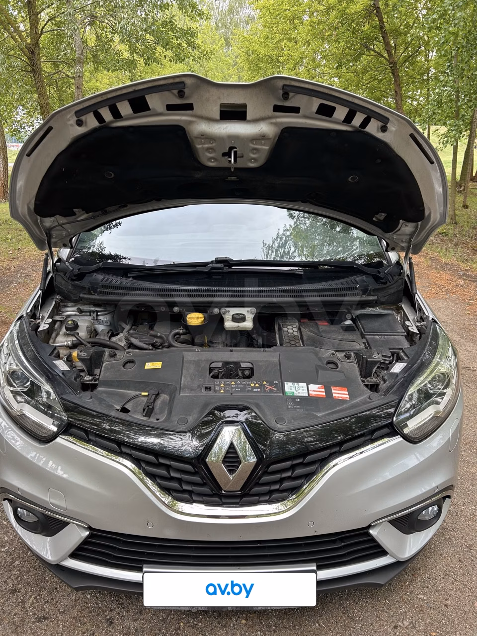 Renault Grand Scenic фото 11