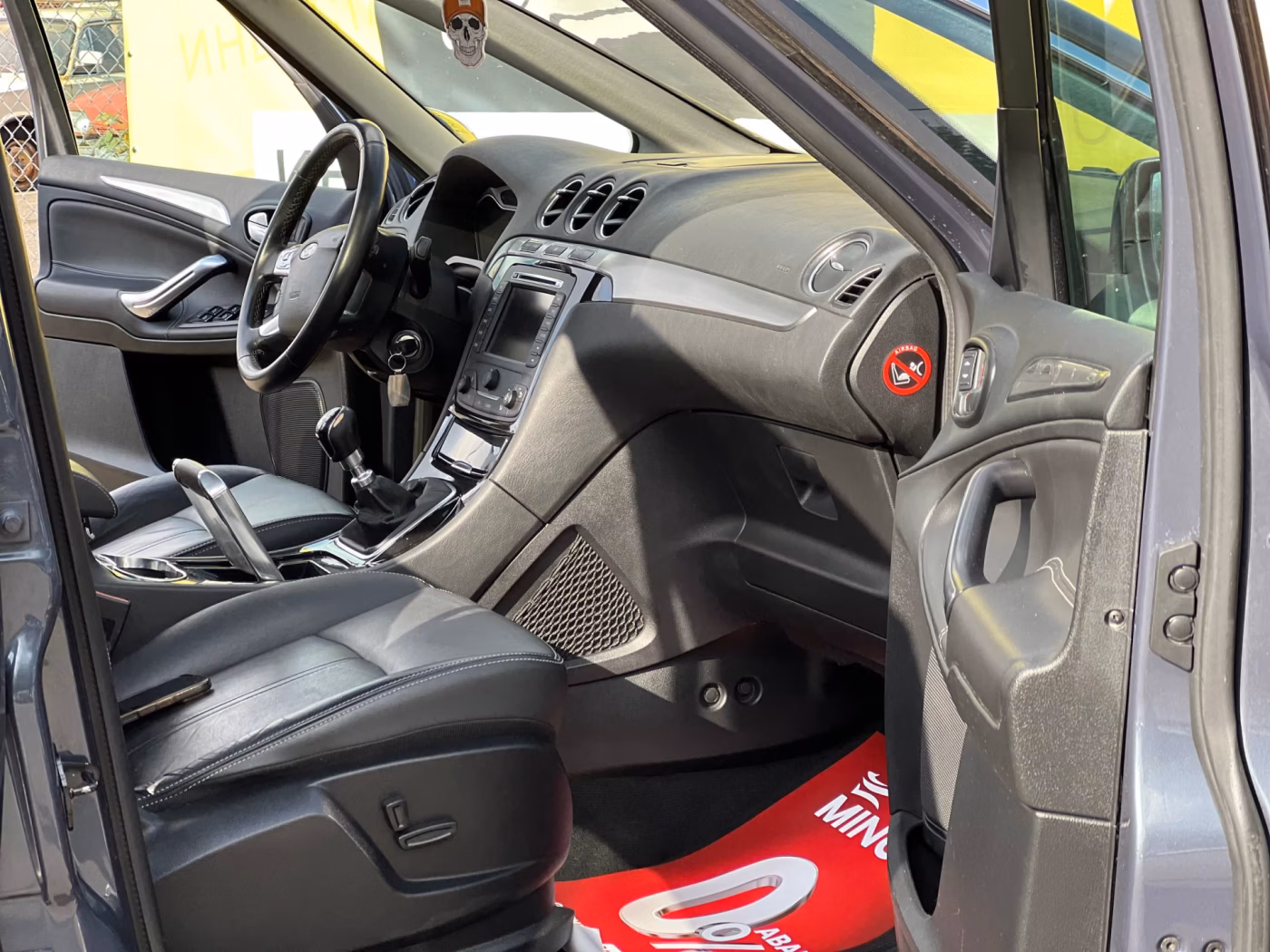 Ford S-MAX фото 17