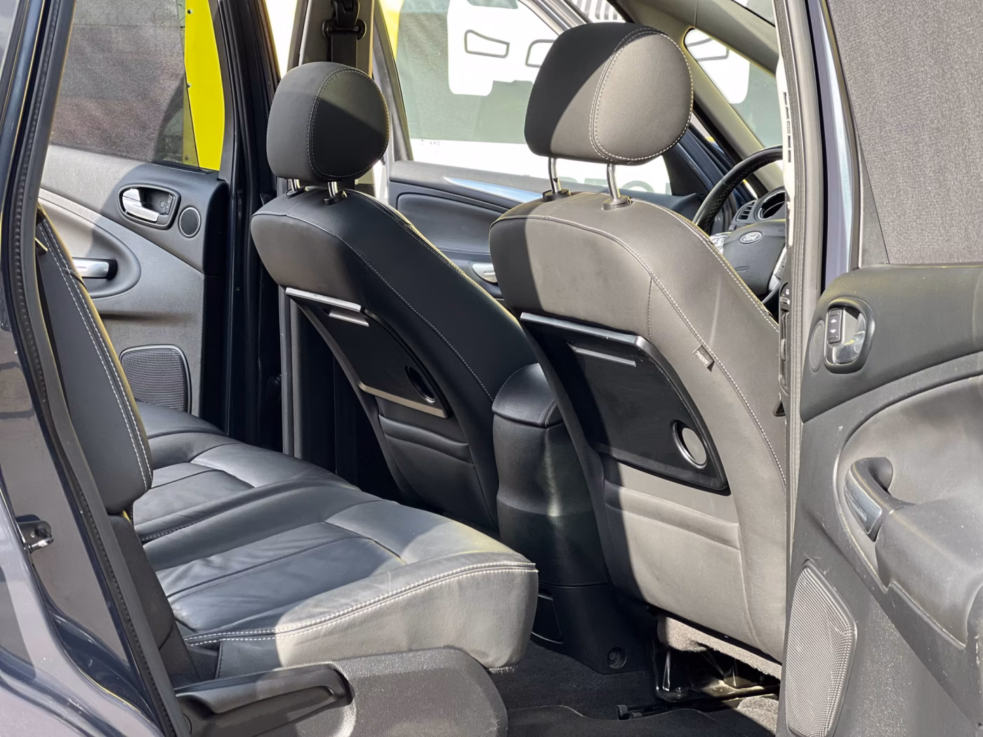 Ford S-MAX фото 18