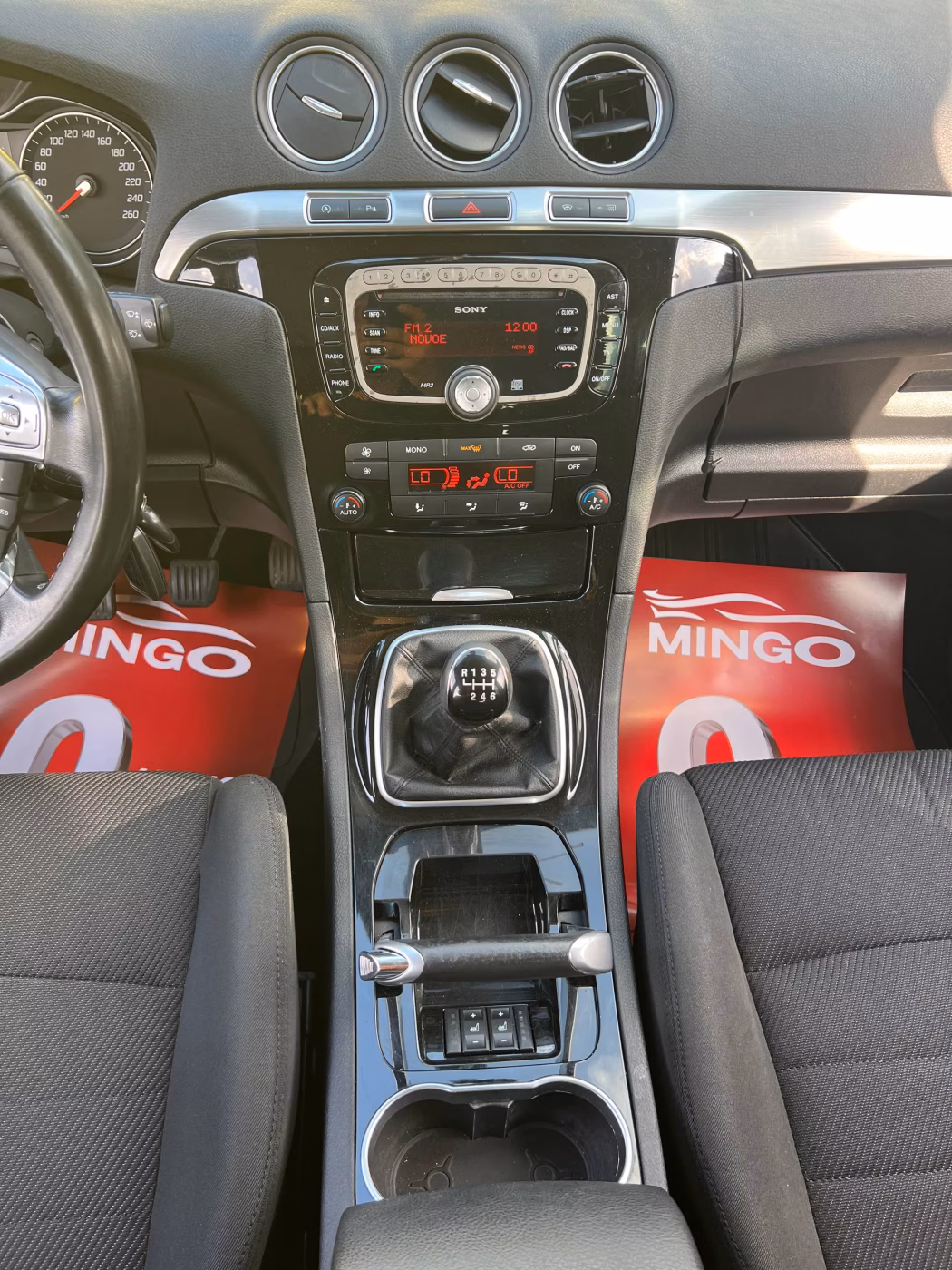 Ford S-MAX фото 15