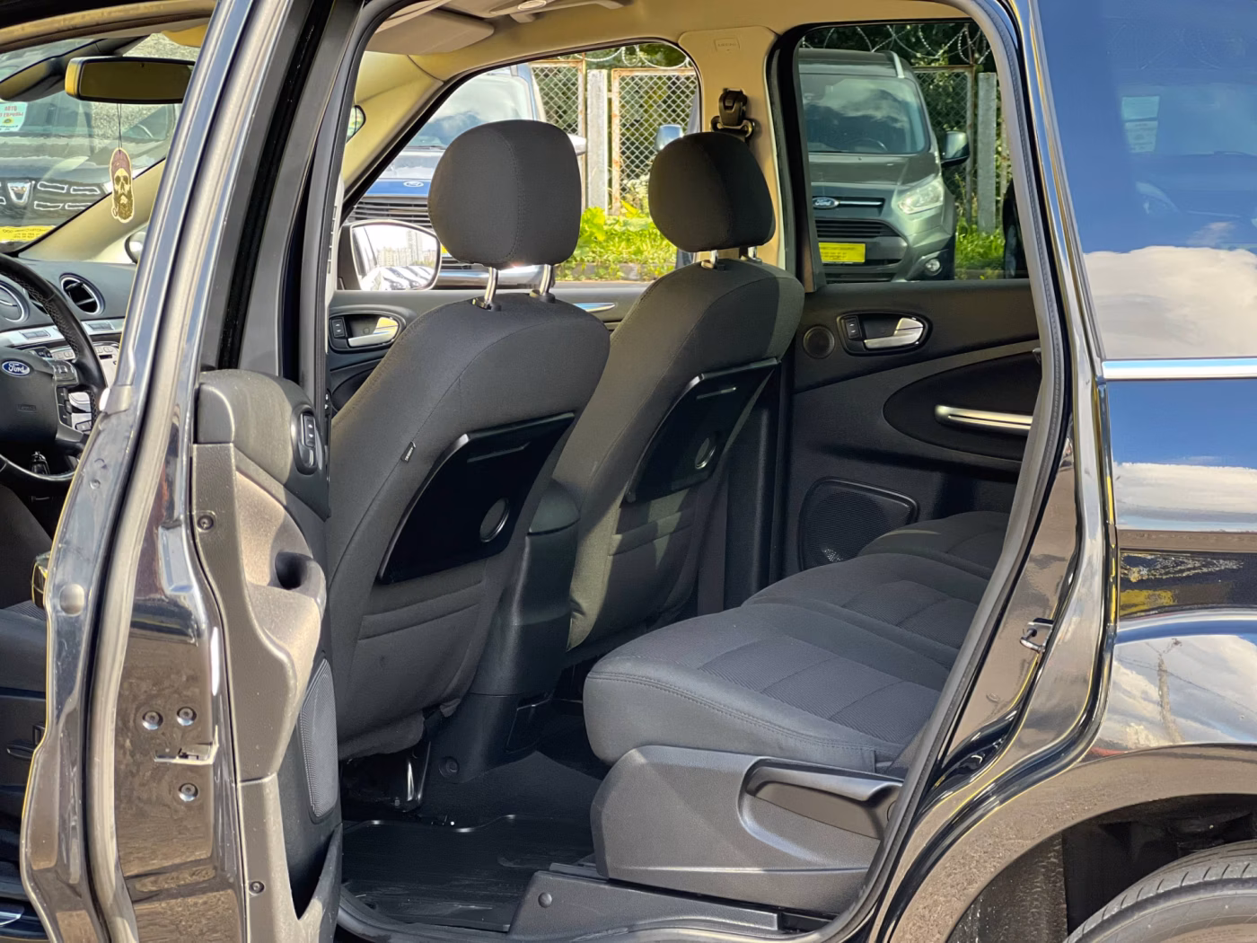 Ford S-MAX фото 17