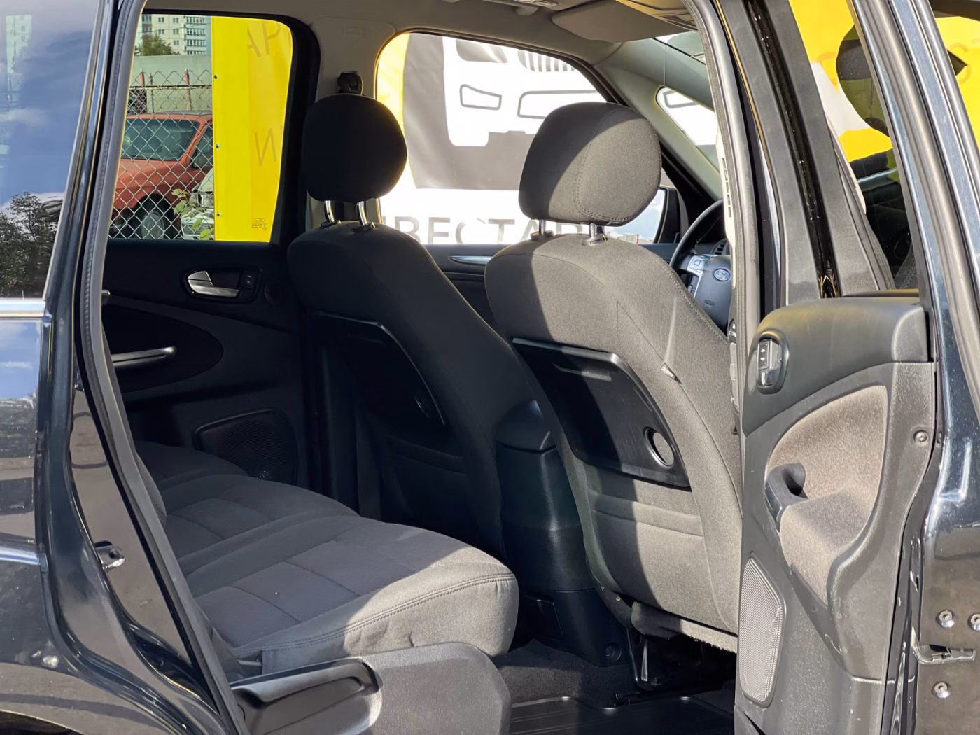 Ford S-MAX фото 19