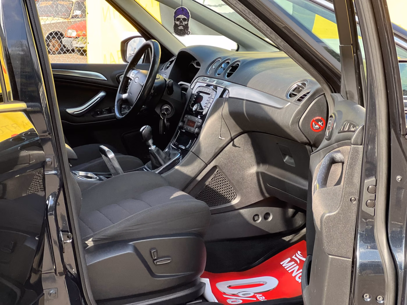 Ford S-MAX фото 20