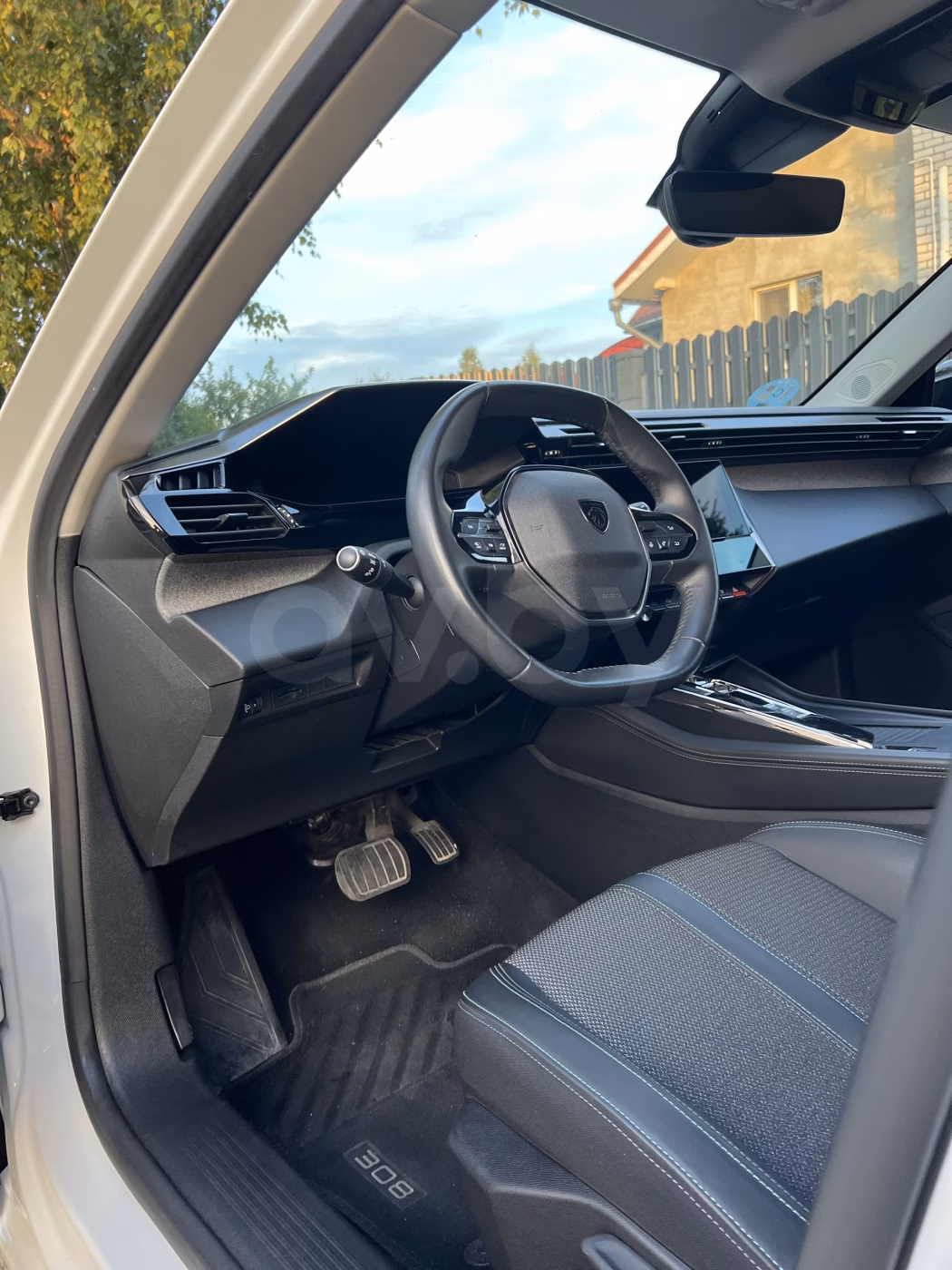 Peugeot 308 фото 12