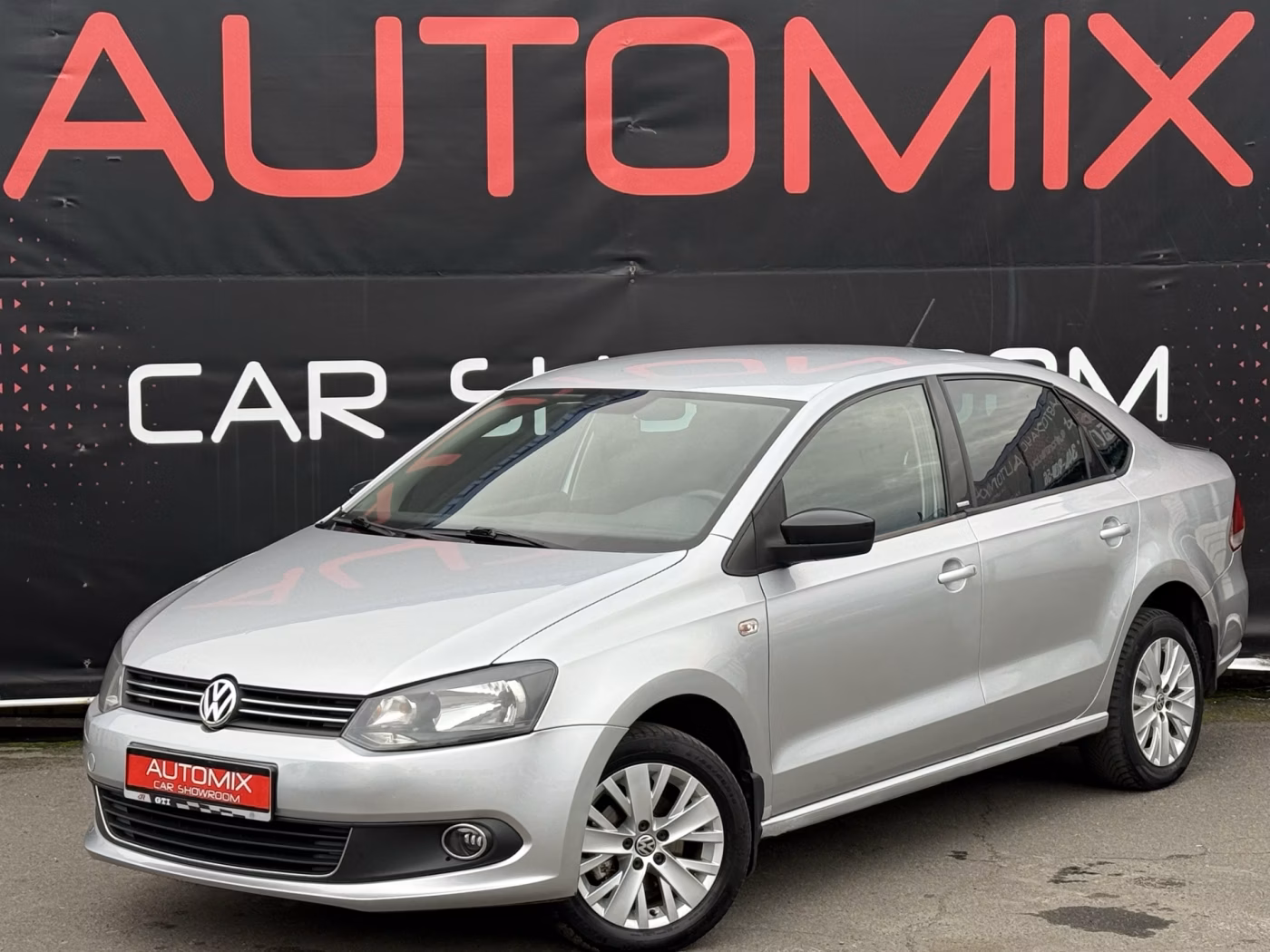 Volkswagen Polo Sedan фото 3