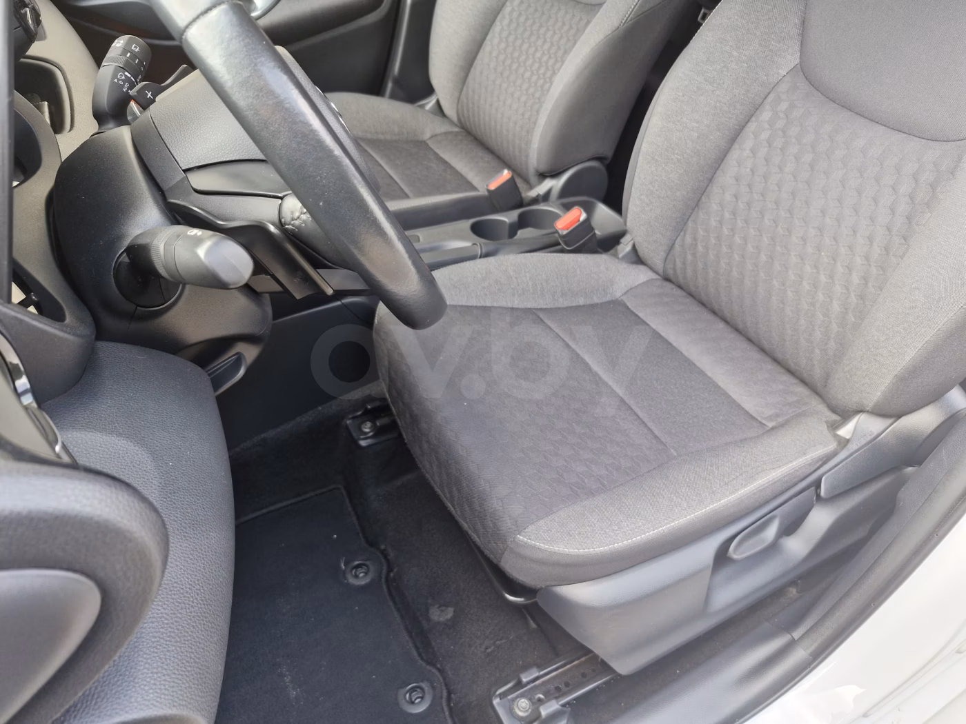 Toyota Yaris фото 6