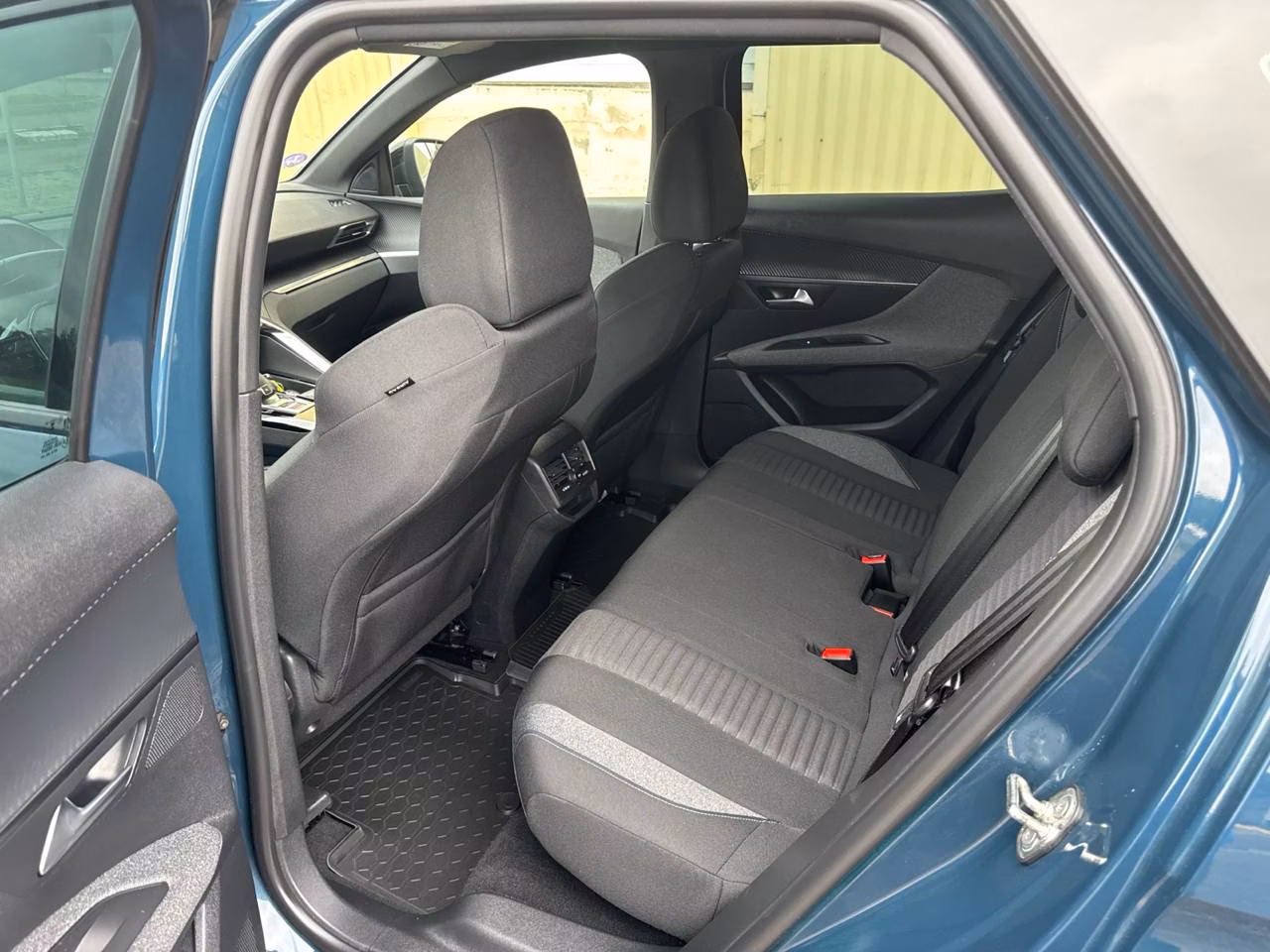 Peugeot 3008 фото 11