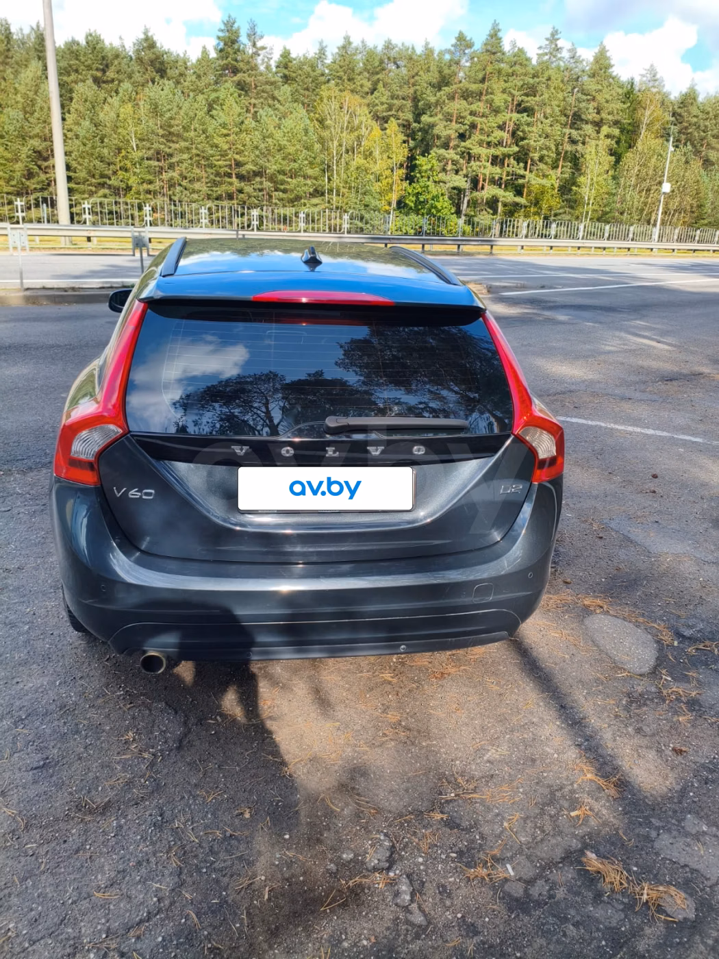 Volvo V60 фото 7