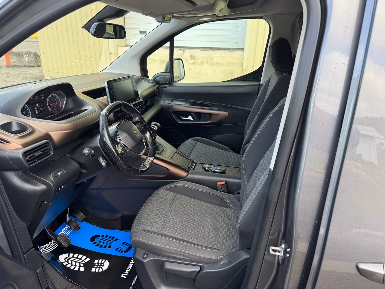 Peugeot Rifter фото 13