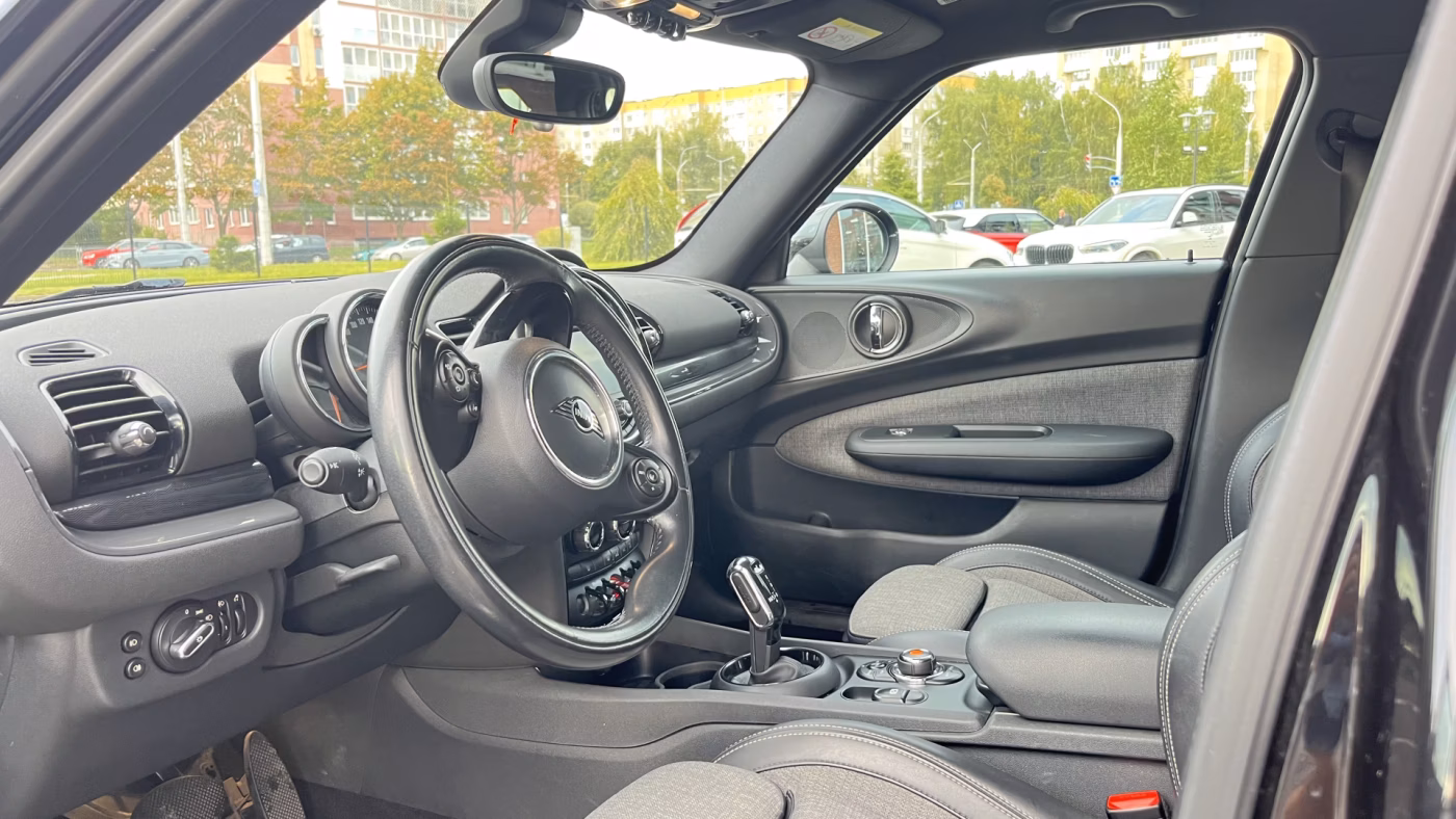 MINI Clubman фото 8