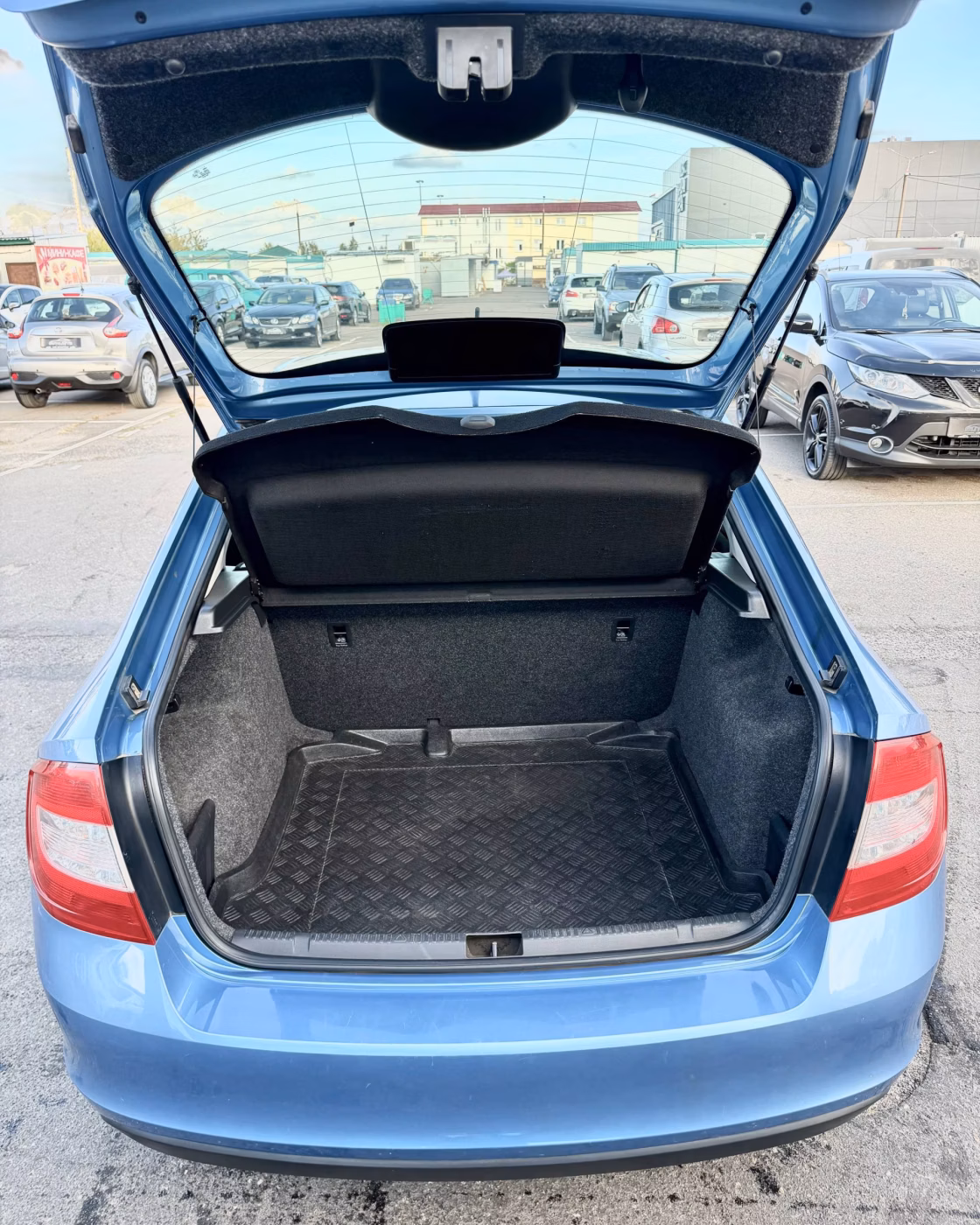 Skoda Rapid фото 13