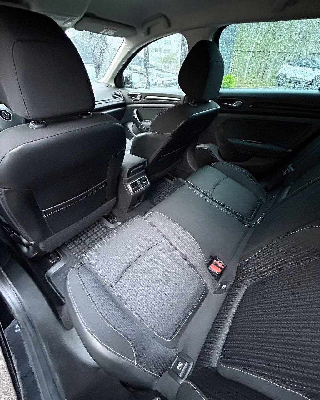 Renault Megane фото 11