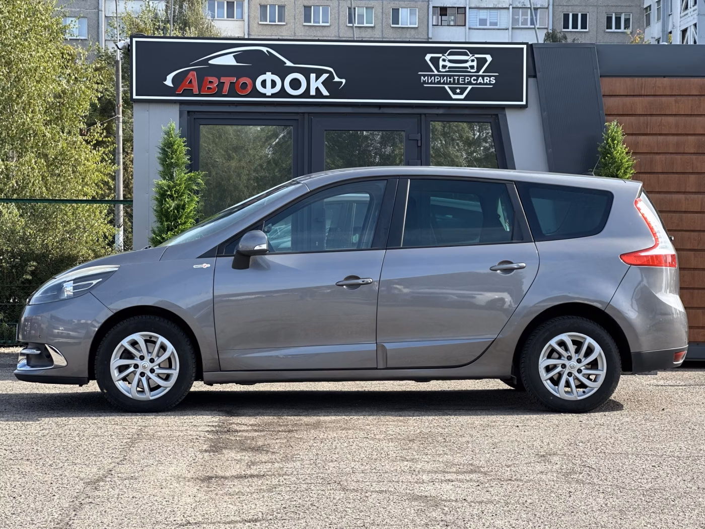 Renault Grand Scenic фото 6