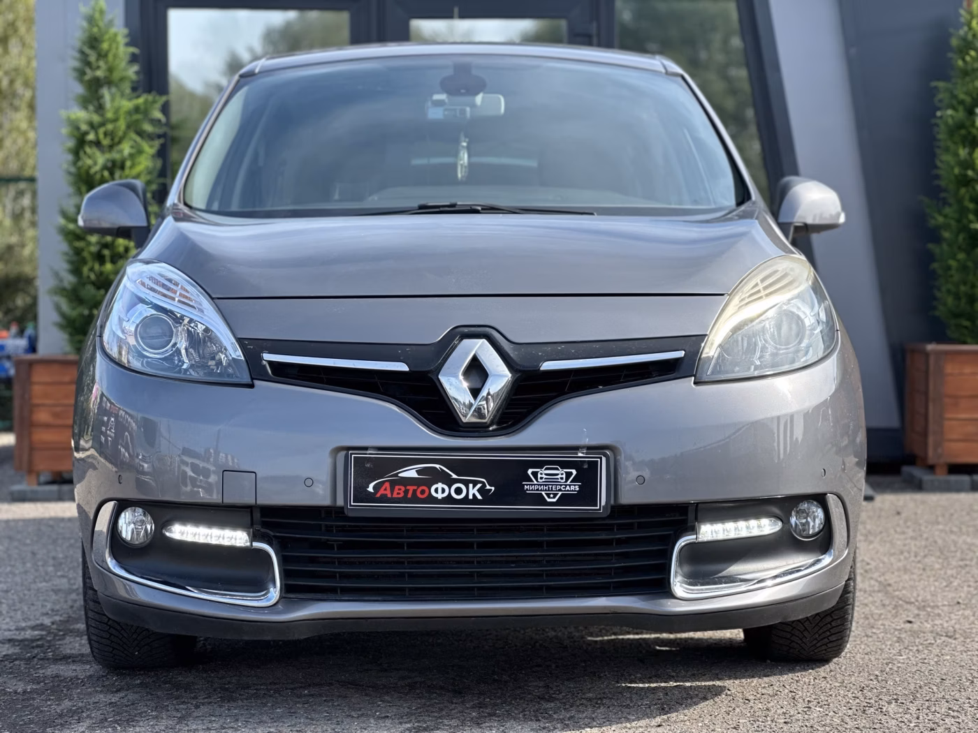 Renault Grand Scenic фото 8