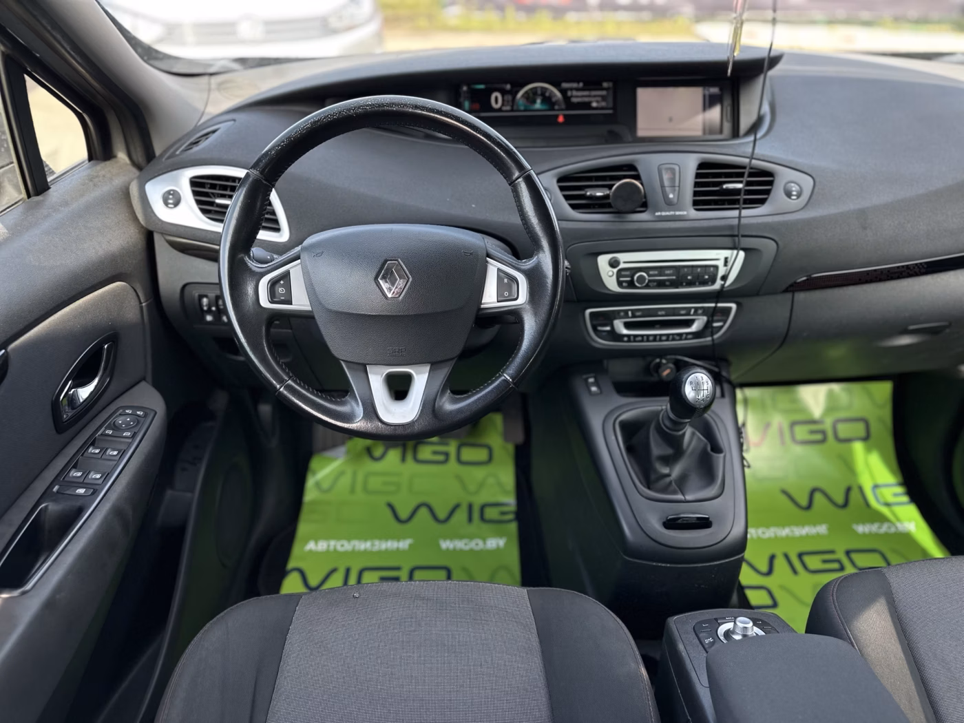 Renault Grand Scenic фото 14