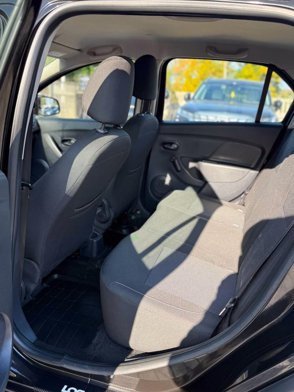 Renault Logan Stepway фото 9