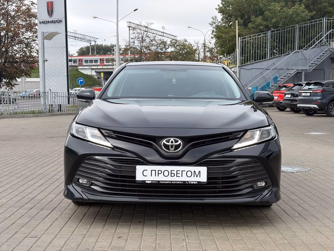 Toyota Camry фото 2