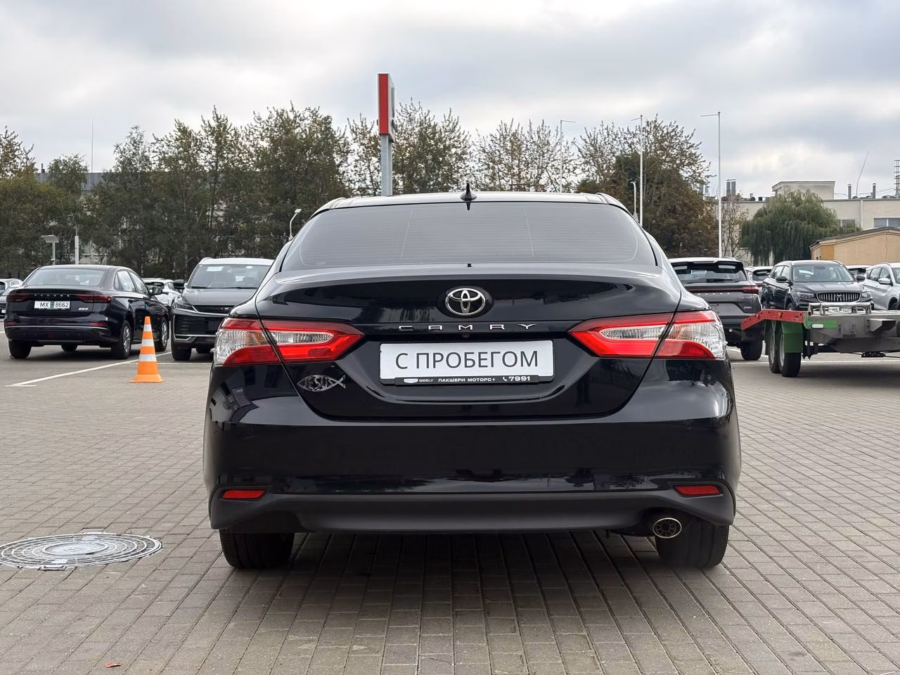 Toyota Camry фото 6