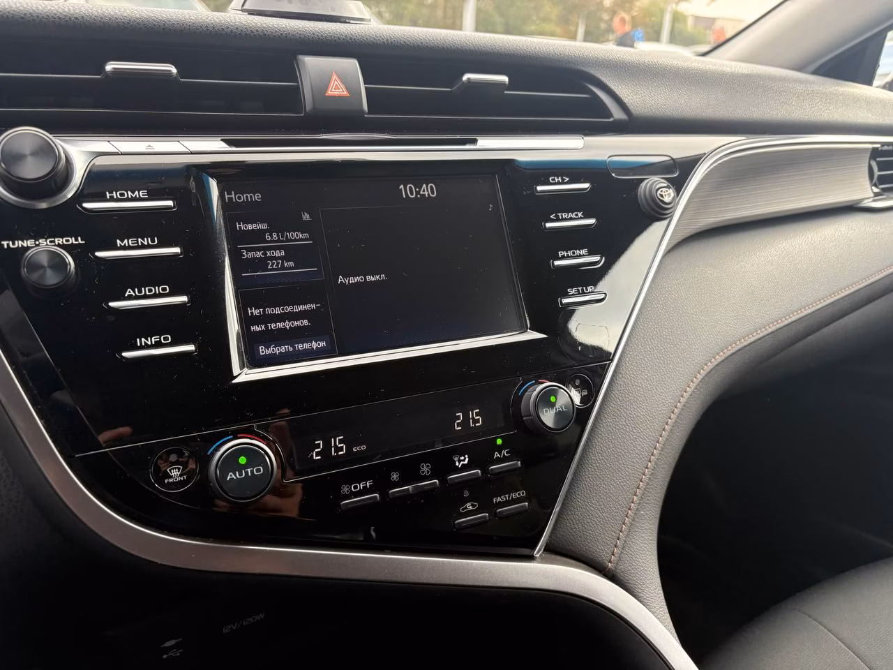Toyota Camry фото 16